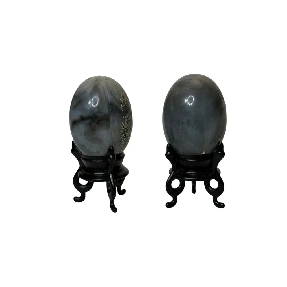 Vintage Asian‎ Hong Kong Etched Design Plastic Egg Salt Pepper Shaker Set